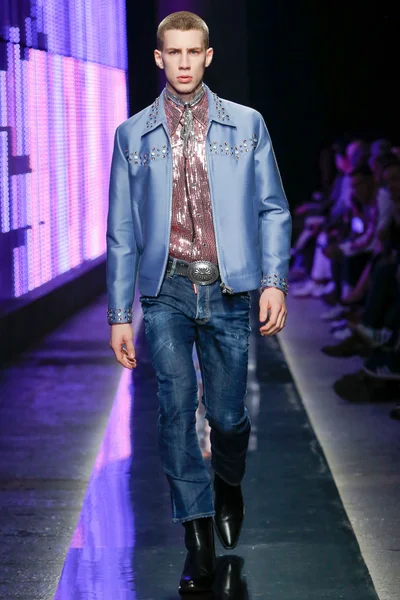 Look 37